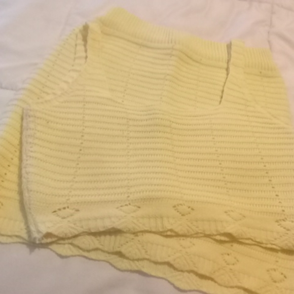 Clothes - Picture 2 of 3